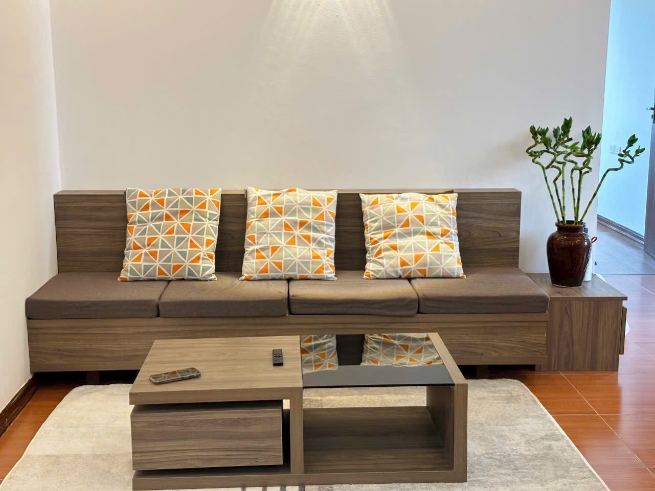 Căn Hộ Cao Cấp 70m2 Tại Khu Đô Thị Việt Hưng - Chính Chủ, Cần Bán Gấp